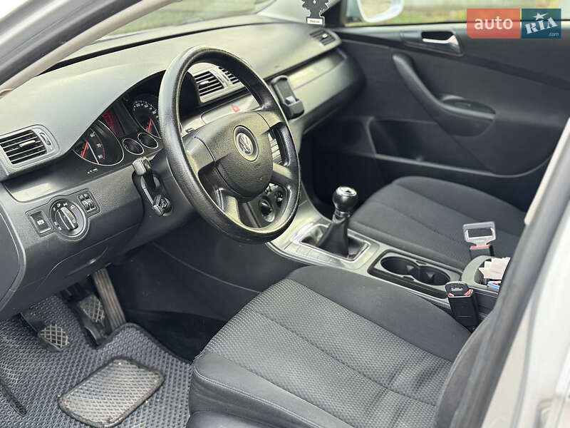 Универсал Volkswagen Passat 2006 в Запорожье