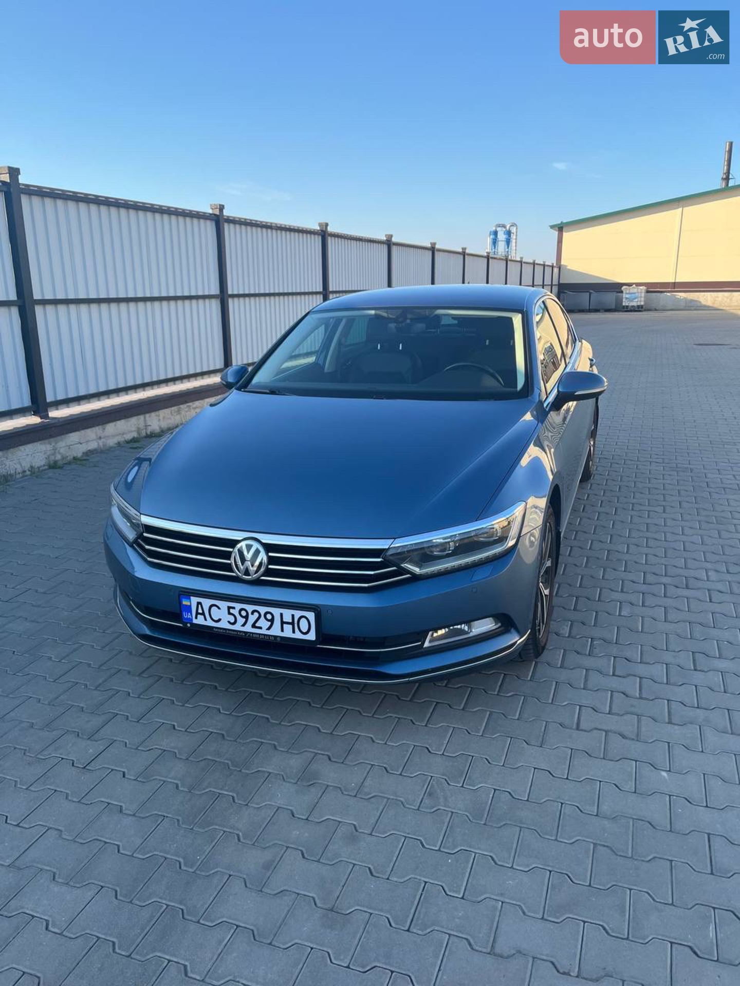 2016 Volkswagen Passat - мініатюра 2