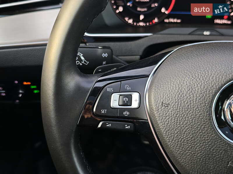 Универсал Volkswagen Passat 2019 в Луцке