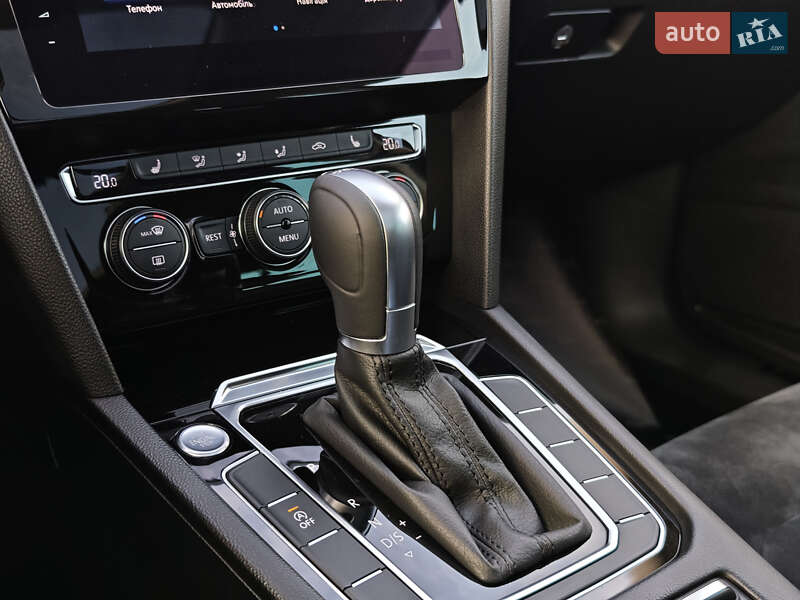 Универсал Volkswagen Passat 2019 в Луцке