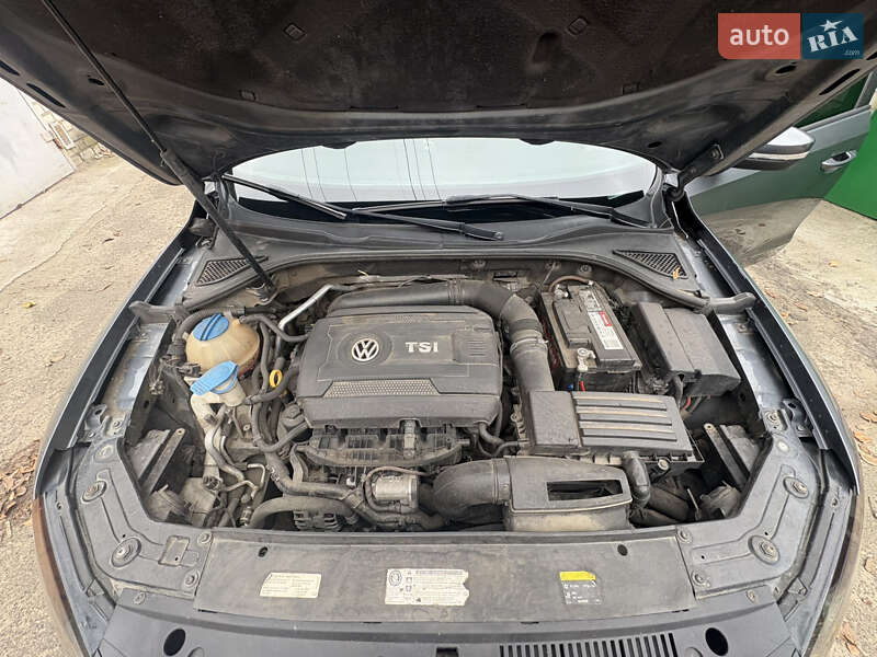Седан Volkswagen Passat 2015 в Черкассах