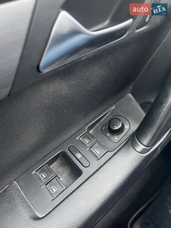 Универсал Volkswagen Passat 2011 в Каменец-Подольском