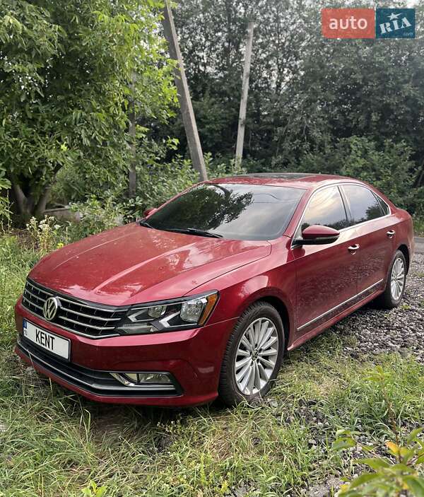Седан Volkswagen Passat 2016 в Гореничах