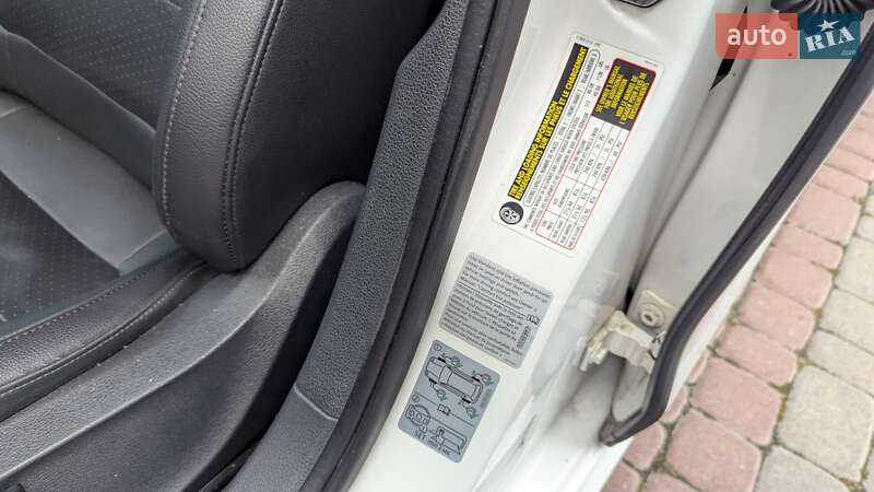 Седан Volkswagen Passat 2015 в Ивано-Франковске