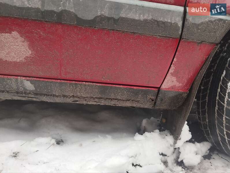 Седан Volkswagen Passat 1991 в Бродах