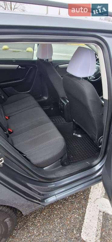 Универсал Volkswagen Passat 2014 в Черновцах