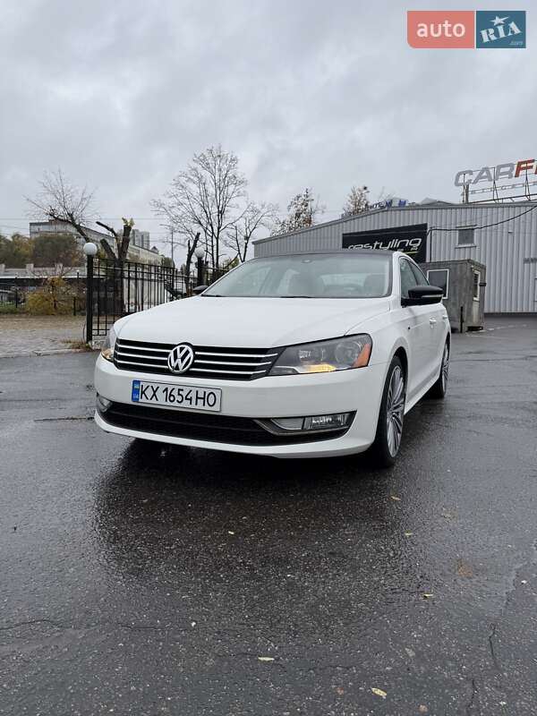 Седан Volkswagen Passat 2014 в Харкові