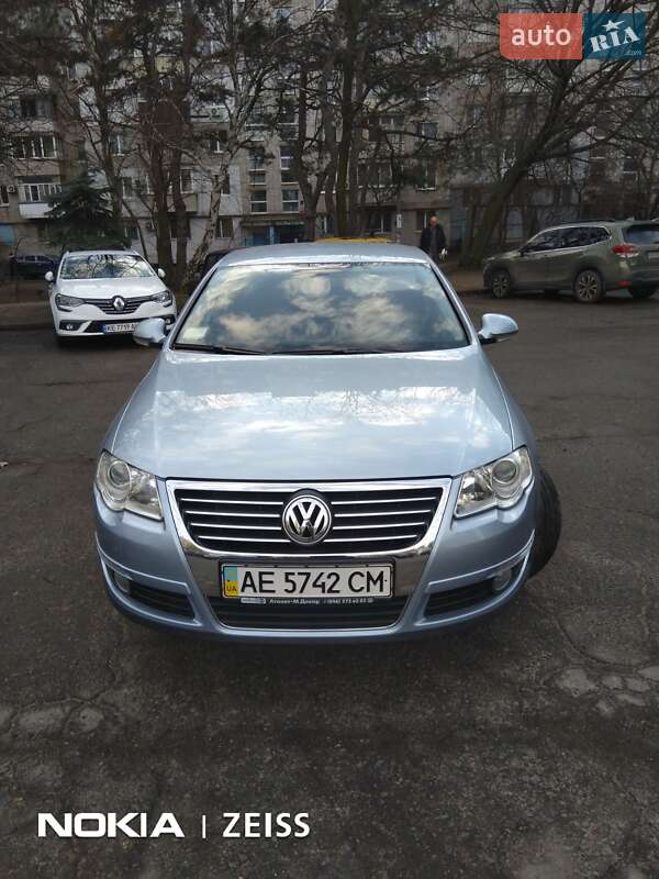 Седан Volkswagen Passat 2007 в Днепре