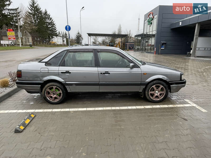 Седан Volkswagen Passat 1992 в Віньківцях фото 3 Седан Volkswagen Passat 1992 в Віньківцях