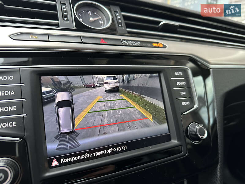 Универсал Volkswagen Passat 2017 в Львове