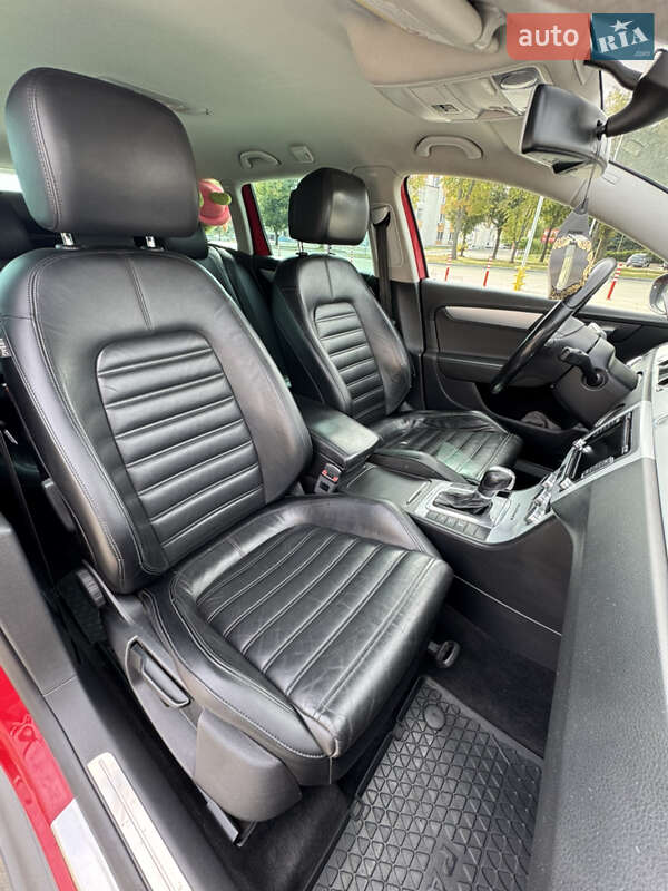 Универсал Volkswagen Passat 2014 в Черкассах