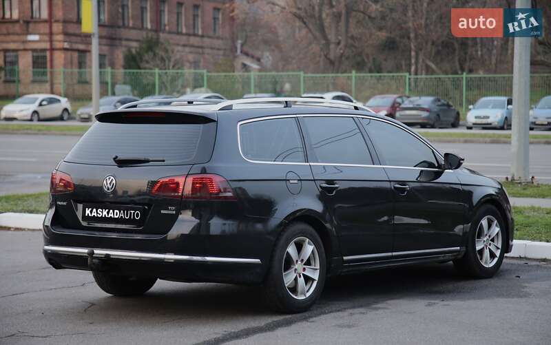 Универсал Volkswagen Passat 2013 в Харькове