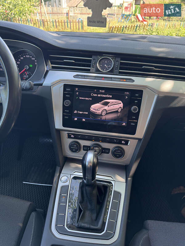 Универсал Volkswagen Passat 2017 в Великой Багачке фото 11 Универсал Volkswagen Passat 2017 в Великой Багачке