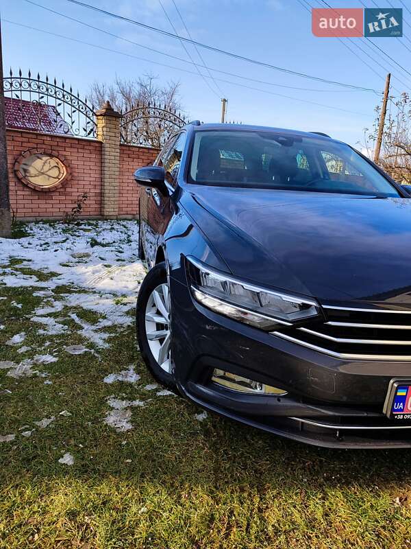 Универсал Volkswagen Passat 2021 в Луцке фото 5 Универсал Volkswagen Passat 2021 в Луцке