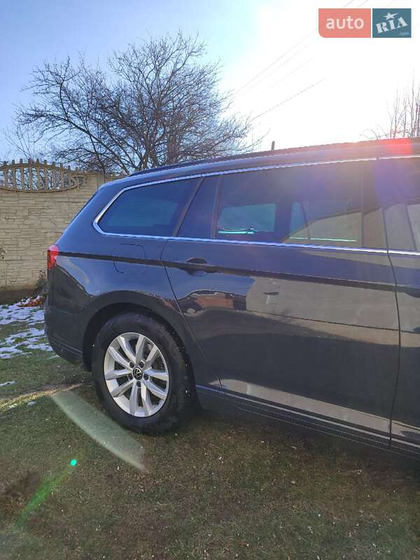 Универсал Volkswagen Passat 2021 в Луцке фото 8 Универсал Volkswagen Passat 2021 в Луцке