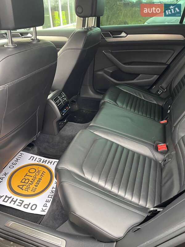 Седан Volkswagen Passat 2015 в Ужгороде фото 16 Седан Volkswagen Passat 2015 в Ужгороде