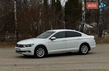 Седан Volkswagen Passat 2015 в Богуславе