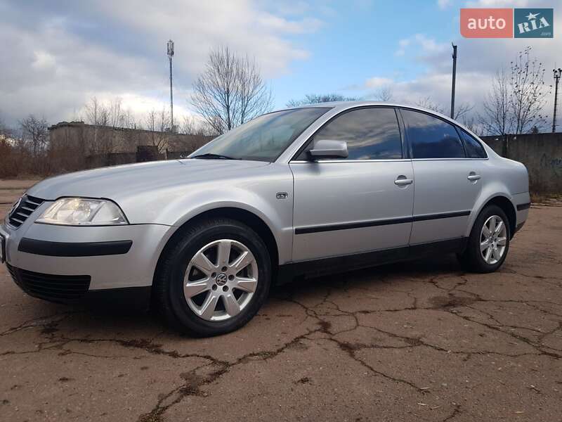 Седан Volkswagen Passat 2001 в Мене