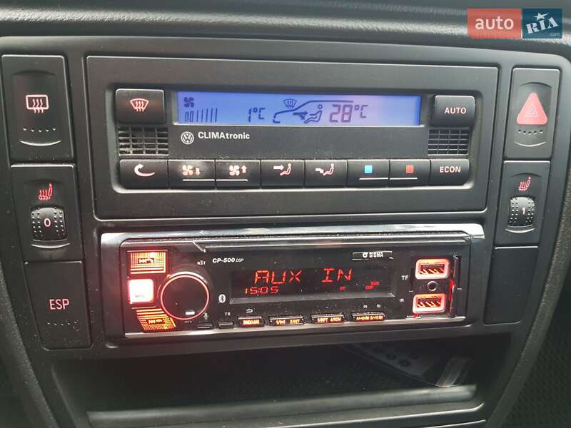 Седан Volkswagen Passat 2001 в Мене