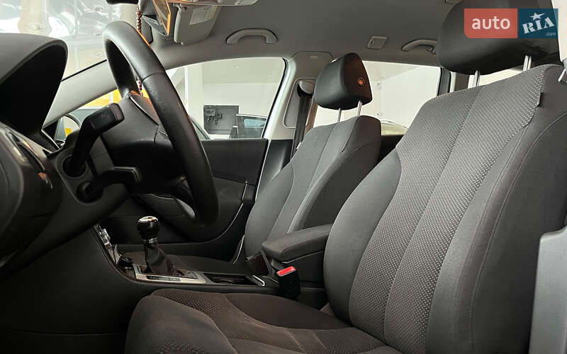 Универсал Volkswagen Passat 2010 в Шептицькому