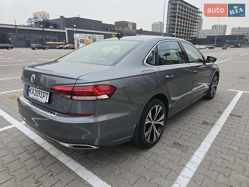 Седан Volkswagen Passat 2020 в Києві