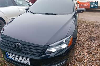Седан Volkswagen Passat 2012 в Кропивницком