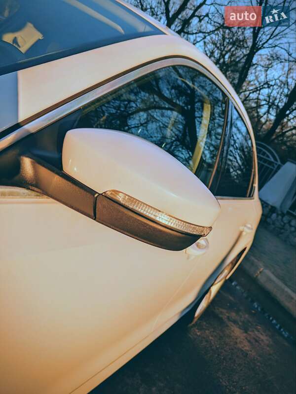 Седан Volkswagen Passat 2015 в Полтаве