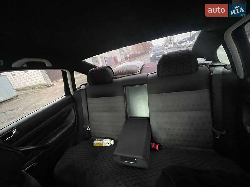 Седан Volkswagen Passat 1999 в Києві