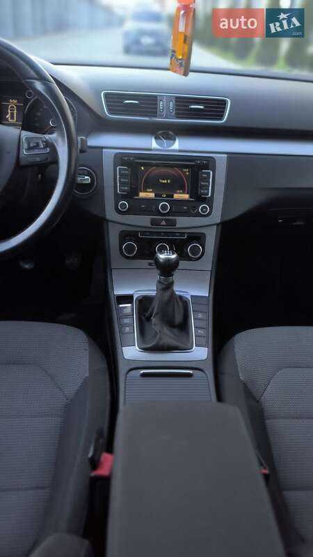 Универсал Volkswagen Passat 2011 в Черновцах фото 16 Универсал Volkswagen Passat 2011 в Черновцах