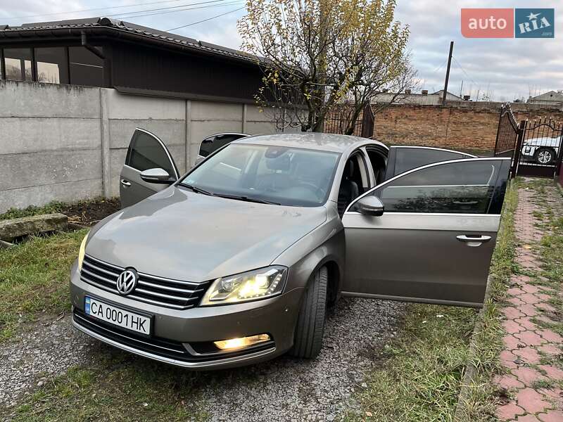 Седан Volkswagen Passat 2013 в Вінниці