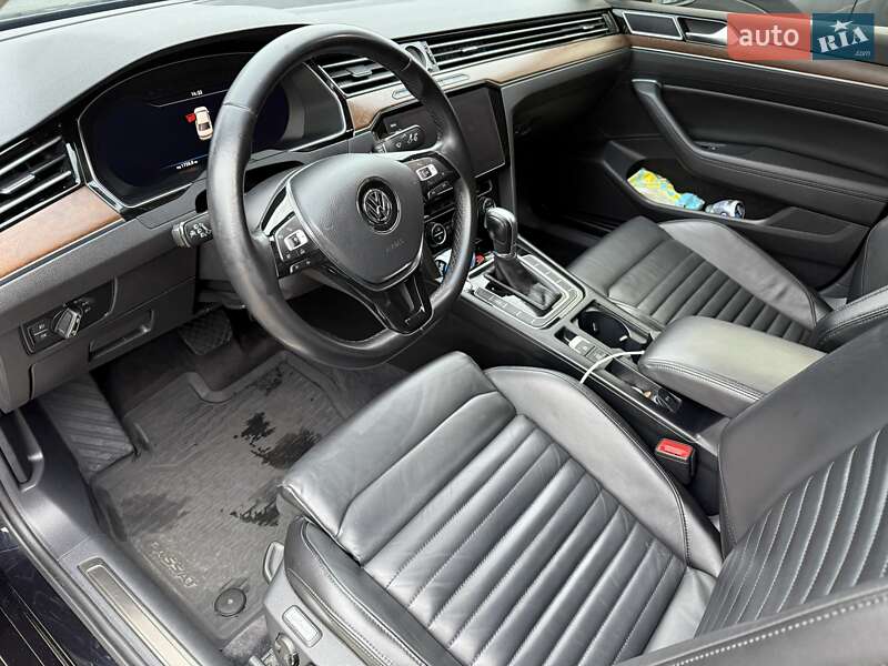 Седан Volkswagen Passat 2018 в Киеве фото 4 Седан Volkswagen Passat 2018 в Киеве