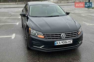 Седан Volkswagen Passat 2017 в Киеве