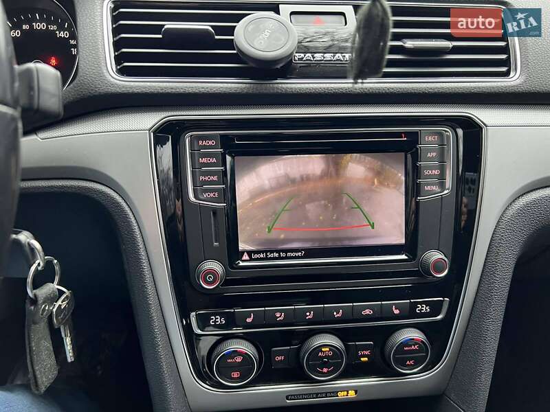Седан Volkswagen Passat 2017 в Киеве