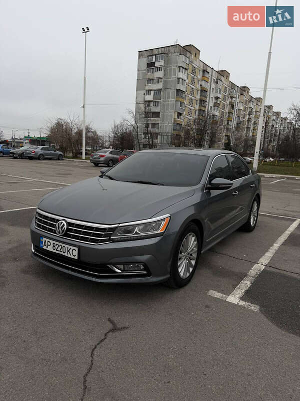 Седан Volkswagen Passat 2016 в Запорожье