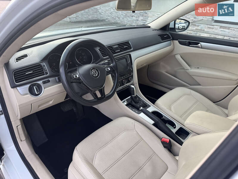 Седан Volkswagen Passat 2018 в Луцке фото 19 Седан Volkswagen Passat 2018 в Луцке