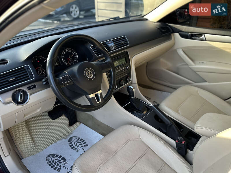 Седан Volkswagen Passat 2014 в Шептицькому фото 27 Седан Volkswagen Passat 2014 в Шептицькому