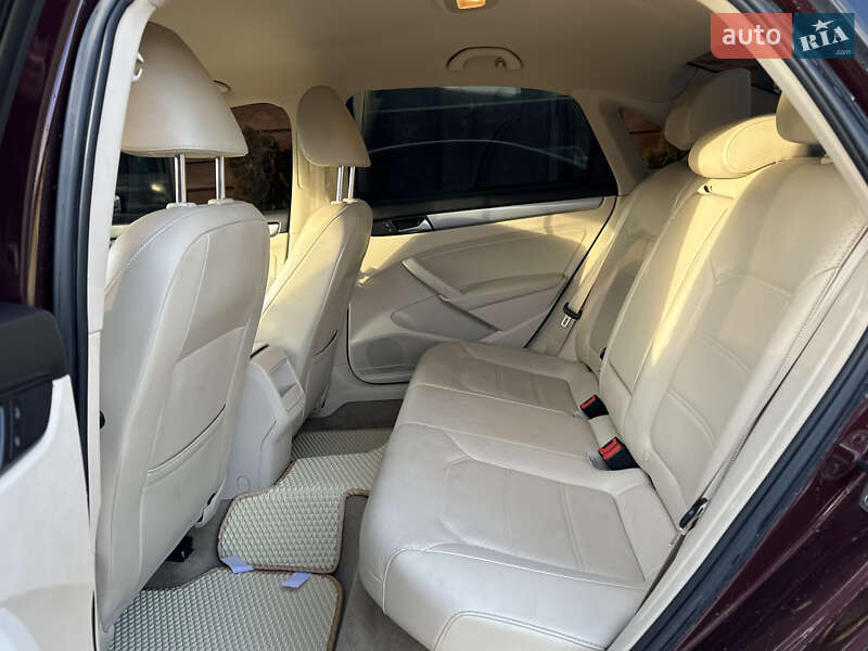 Седан Volkswagen Passat 2014 в Шептицькому фото 42 Седан Volkswagen Passat 2014 в Шептицькому