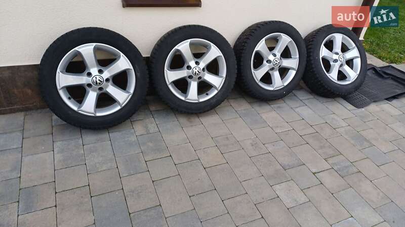 Седан Volkswagen Passat 2011 в Дрогобыче