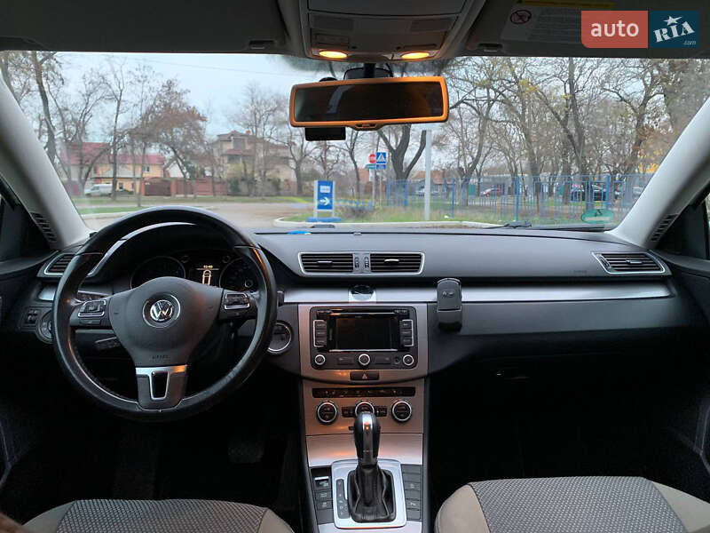 Универсал Volkswagen Passat 2014 в Николаеве