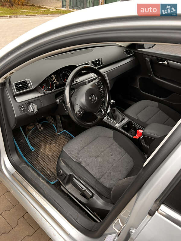 Универсал Volkswagen Passat 2013 в Харькове фото 11 Универсал Volkswagen Passat 2013 в Харькове