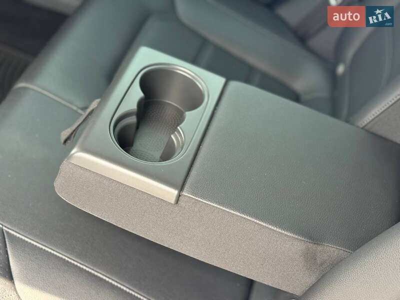 Седан Volkswagen Passat 2016 в Кривом Роге