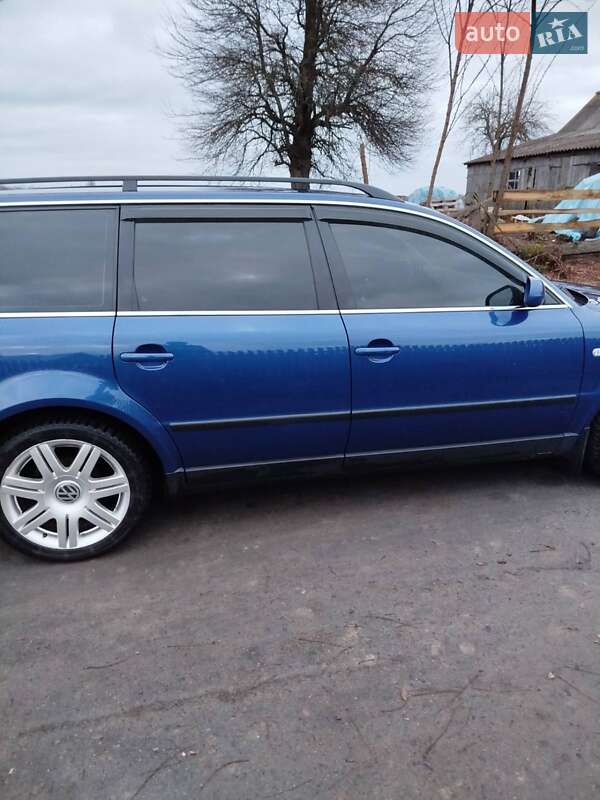 Универсал Volkswagen Passat 2003 в Житомире