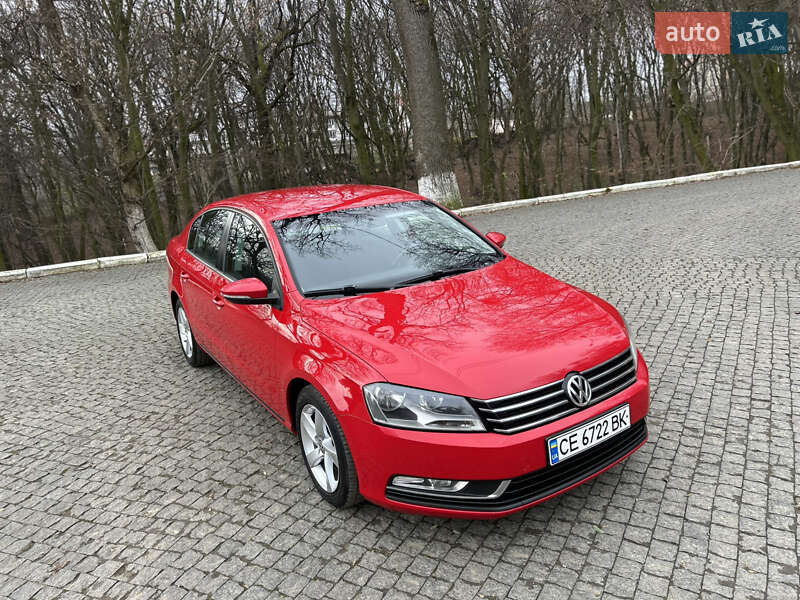 Седан Volkswagen Passat 2013 в Черновцах