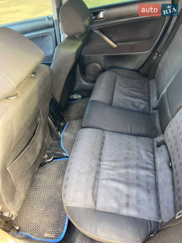 Универсал Volkswagen Passat 2001 в Ольшанке