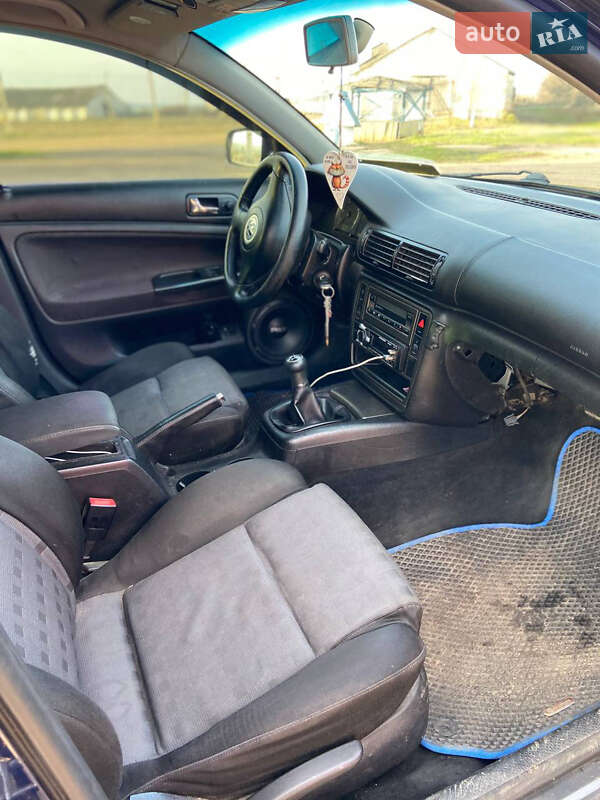 Универсал Volkswagen Passat 2001 в Ольшанке