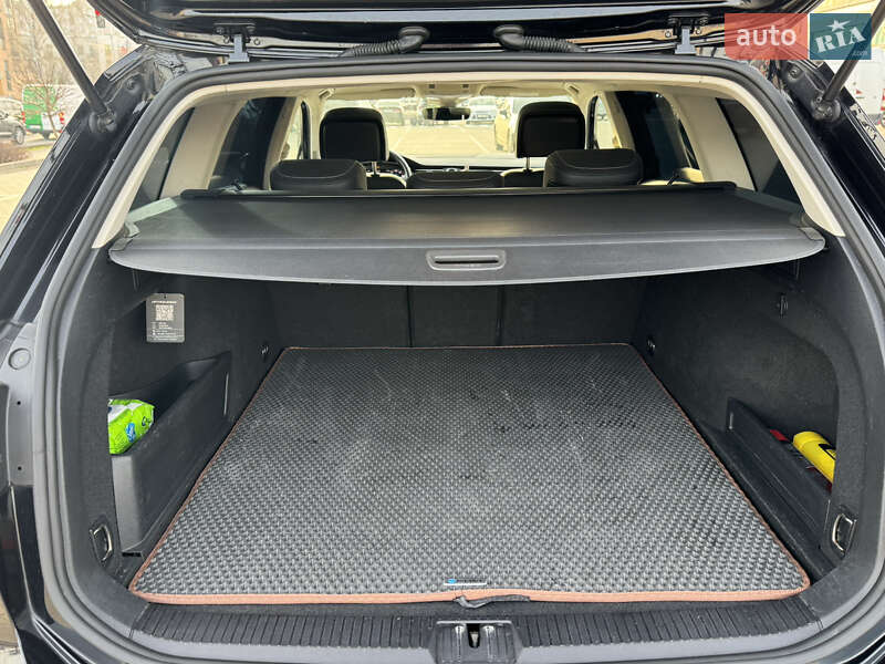 Универсал Volkswagen Passat 2018 в Софиевской Борщаговке фото 10 Универсал Volkswagen Passat 2018 в Софиевской Борщаговке