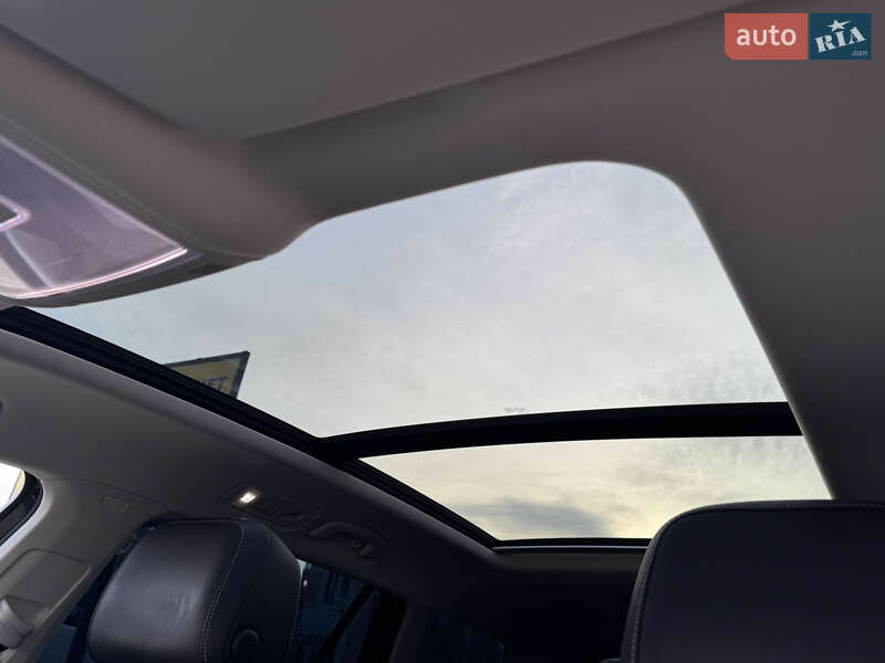 Универсал Volkswagen Passat 2018 в Софиевской Борщаговке фото 63 Универсал Volkswagen Passat 2018 в Софиевской Борщаговке