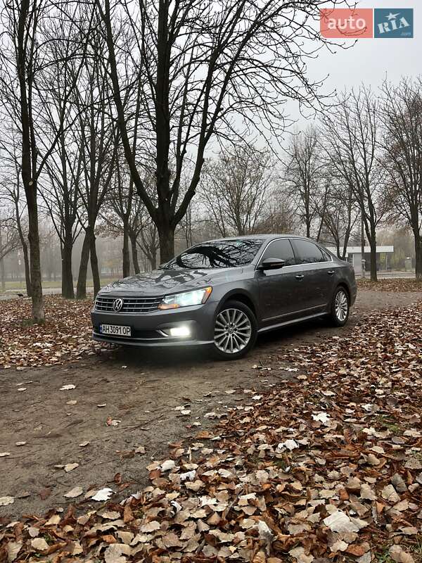 Седан Volkswagen Passat 2015 в Кривому Розі
