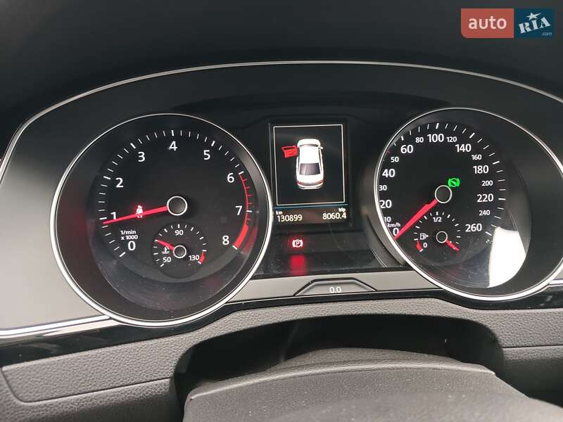 Седан Volkswagen Passat 2017 в Львове