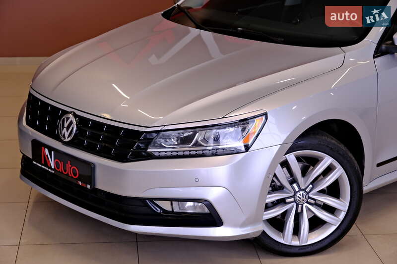 Седан Volkswagen Passat 2017 в Одесі